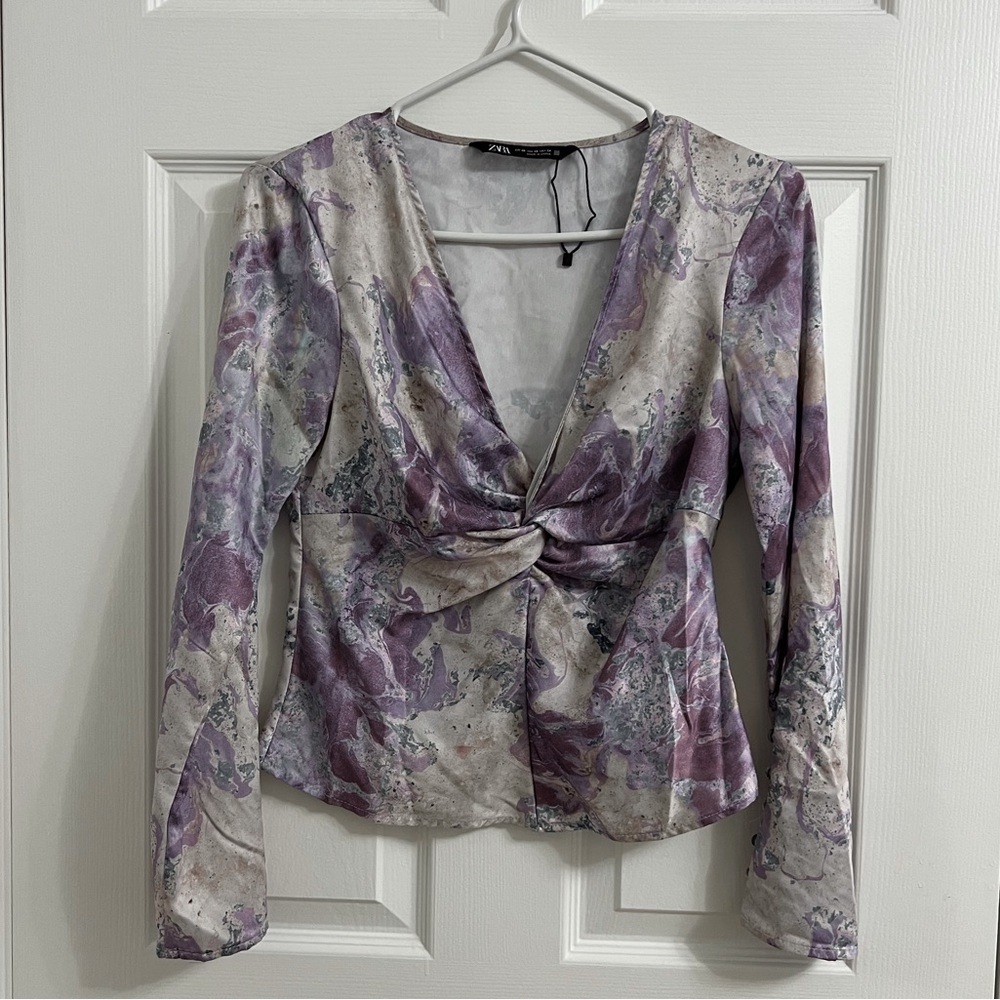 ZARA (XS) Artsy Y2K Party Purple White Marble V-neck Buttoned Long Sleeve Blouse